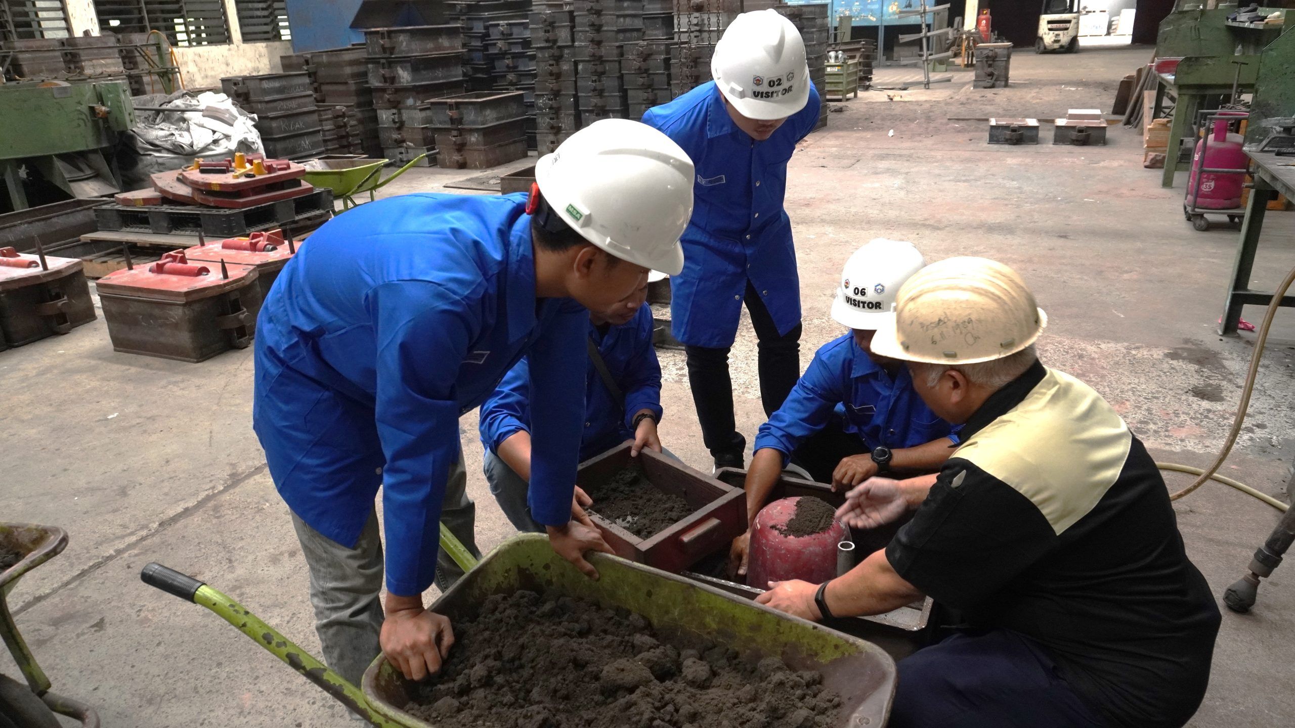 Politeknik Manufaktur Bandung Selenggarakan Pelatihan Pembuatan Cetakan untuk PT Pupuk Kaltim